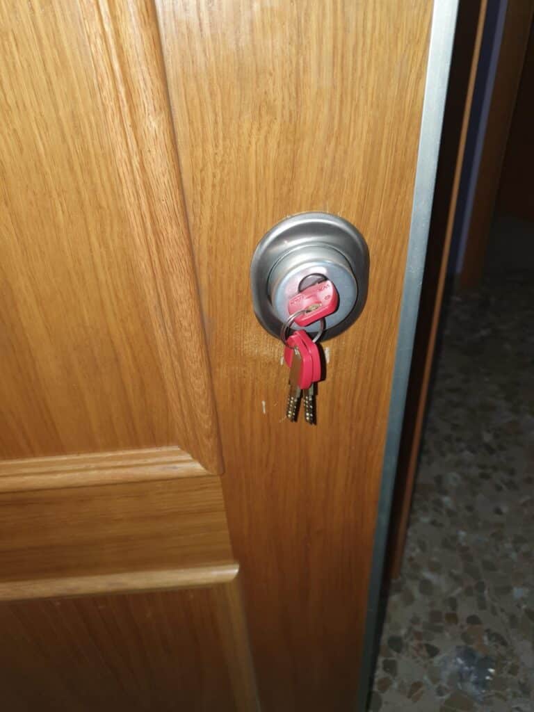 Apertura de puertas Barqueros