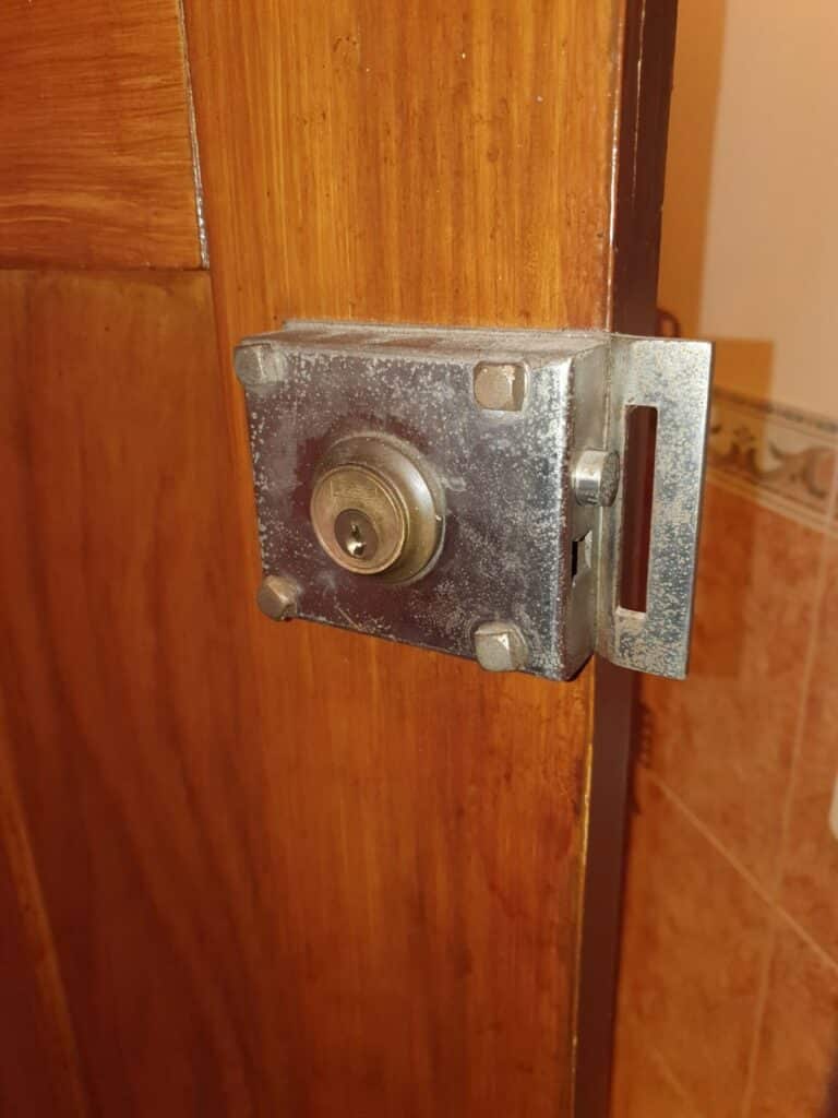 Apertura de puertas Cuevas de Reyllo