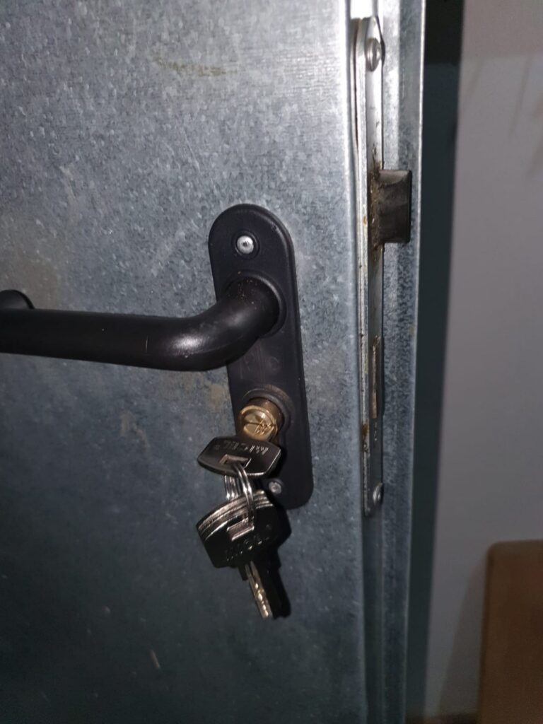 Apertura de puertas El Espinar