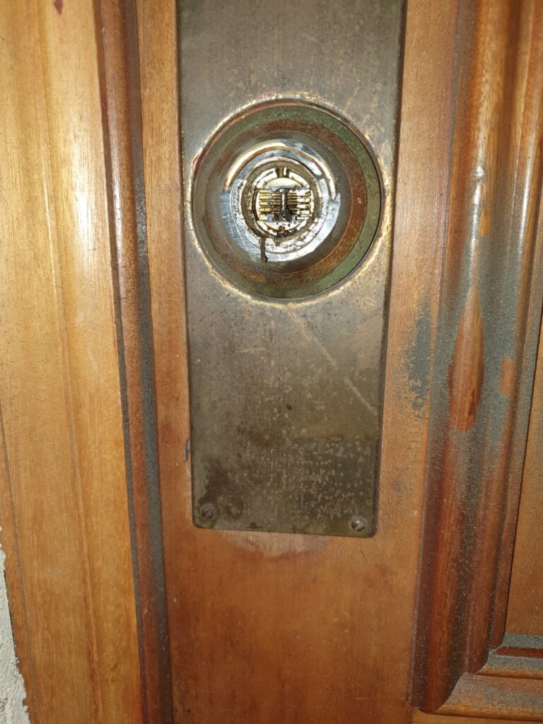 Apertura de puertas La Aparecida