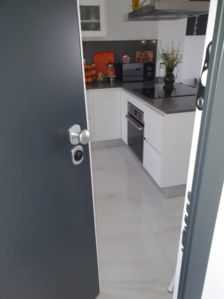 Apertura de puertas Las Pullas