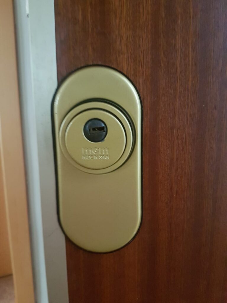 Cambio de cerraduras El Raal
